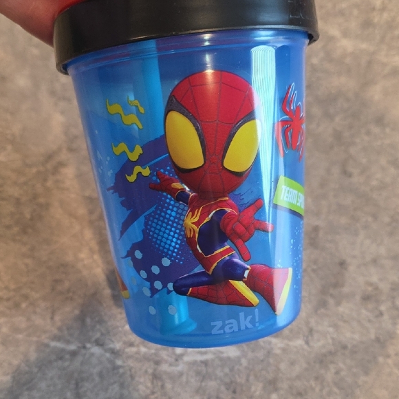 (J63) Spider-Man Red and Blue Kids Tumbler with Straw 13 Oz - Picture 3 of 4